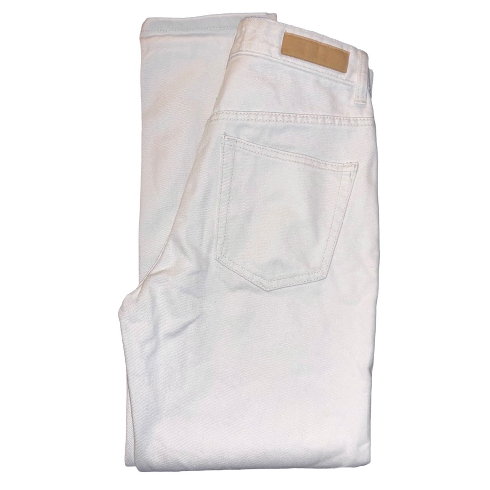 White High Waisted Jeans